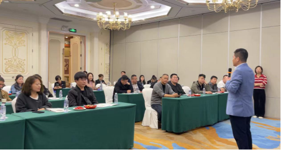 庫(kù)勒五金2024品牌新篇章：高炮廣告席卷廣東，客戶盛贊智能工廠